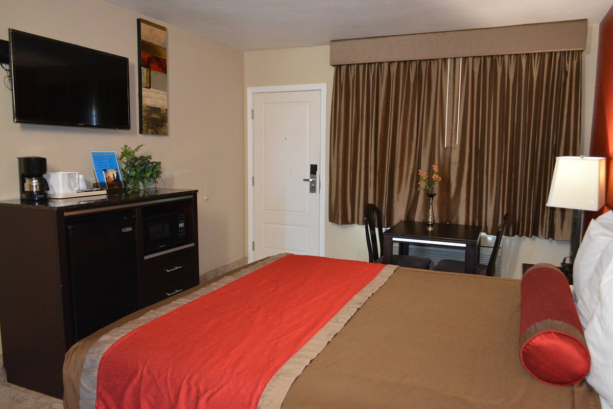 Harbor Inn &amp; Suites, hotell i Oceanside