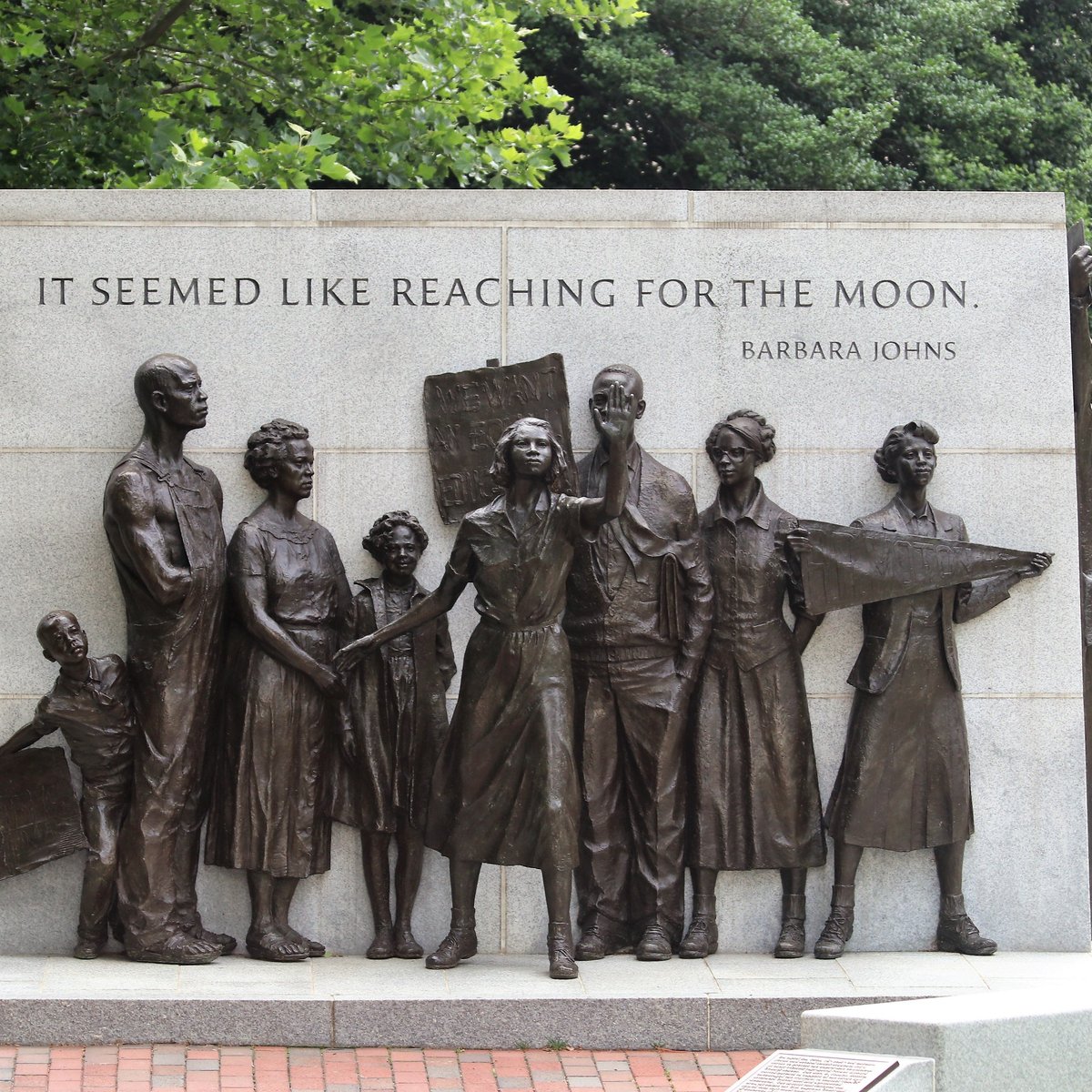 Forest Park Monuments - Richmond Hill War Memorial : NYC Parks