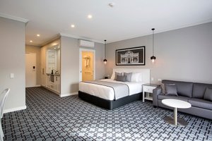 Room & Suite