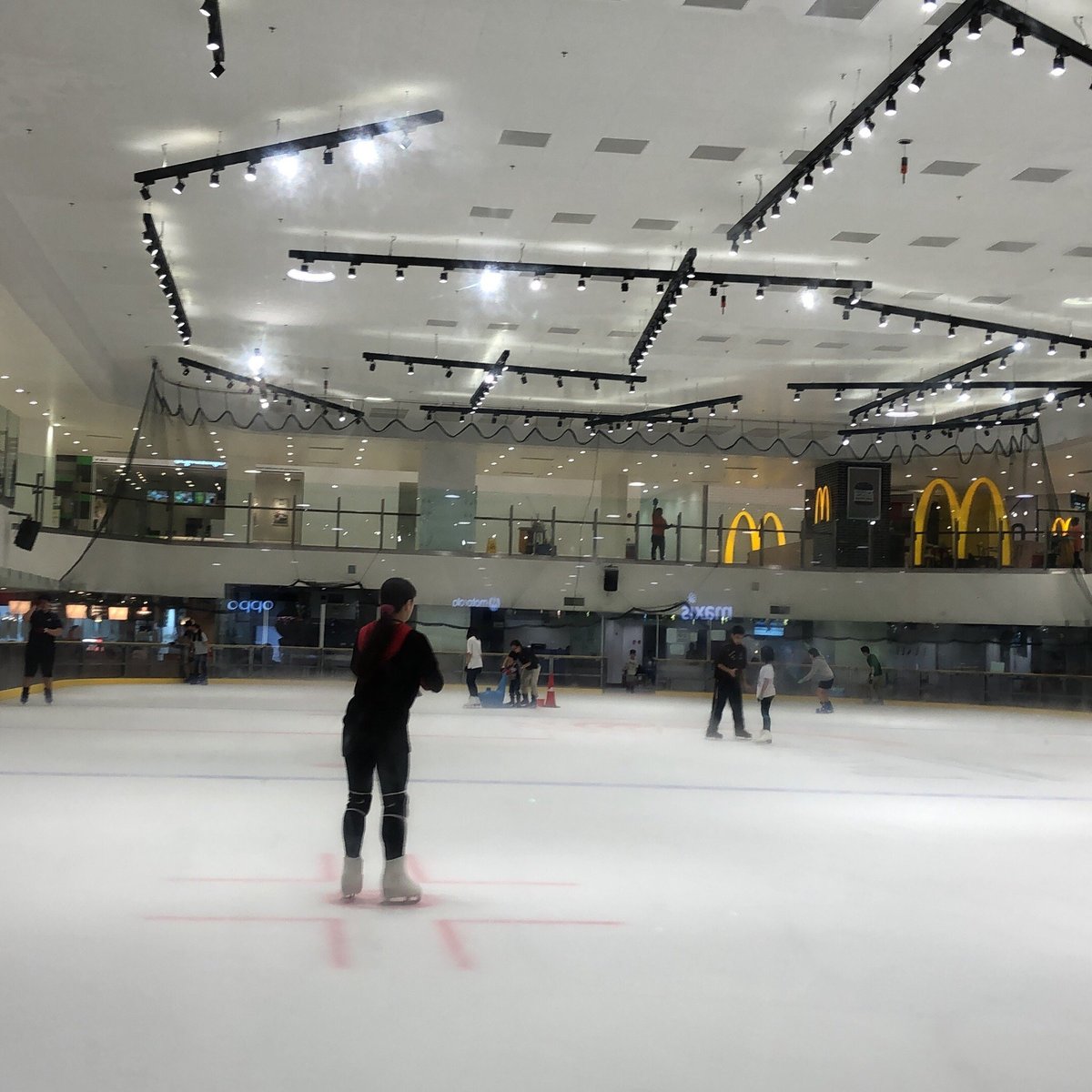 Ice skating paradigm mall price