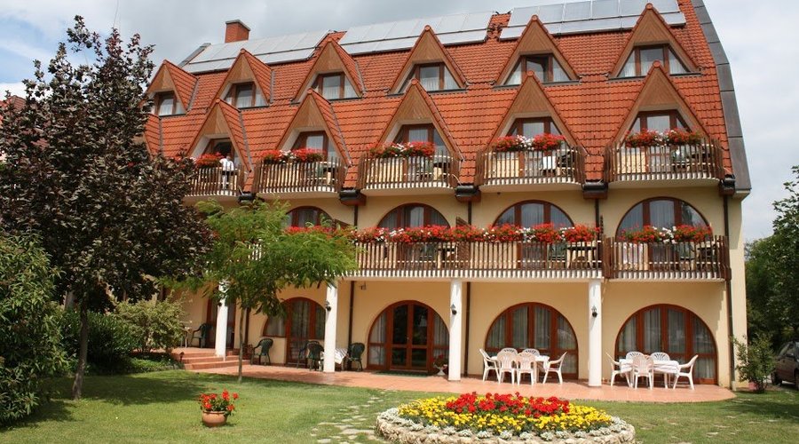 AGNES HOTEL - Prices & Reviews (Heviz, Hungary) AGNES HOTEL - Prices &  Reviews (Heviz, Hungary)
