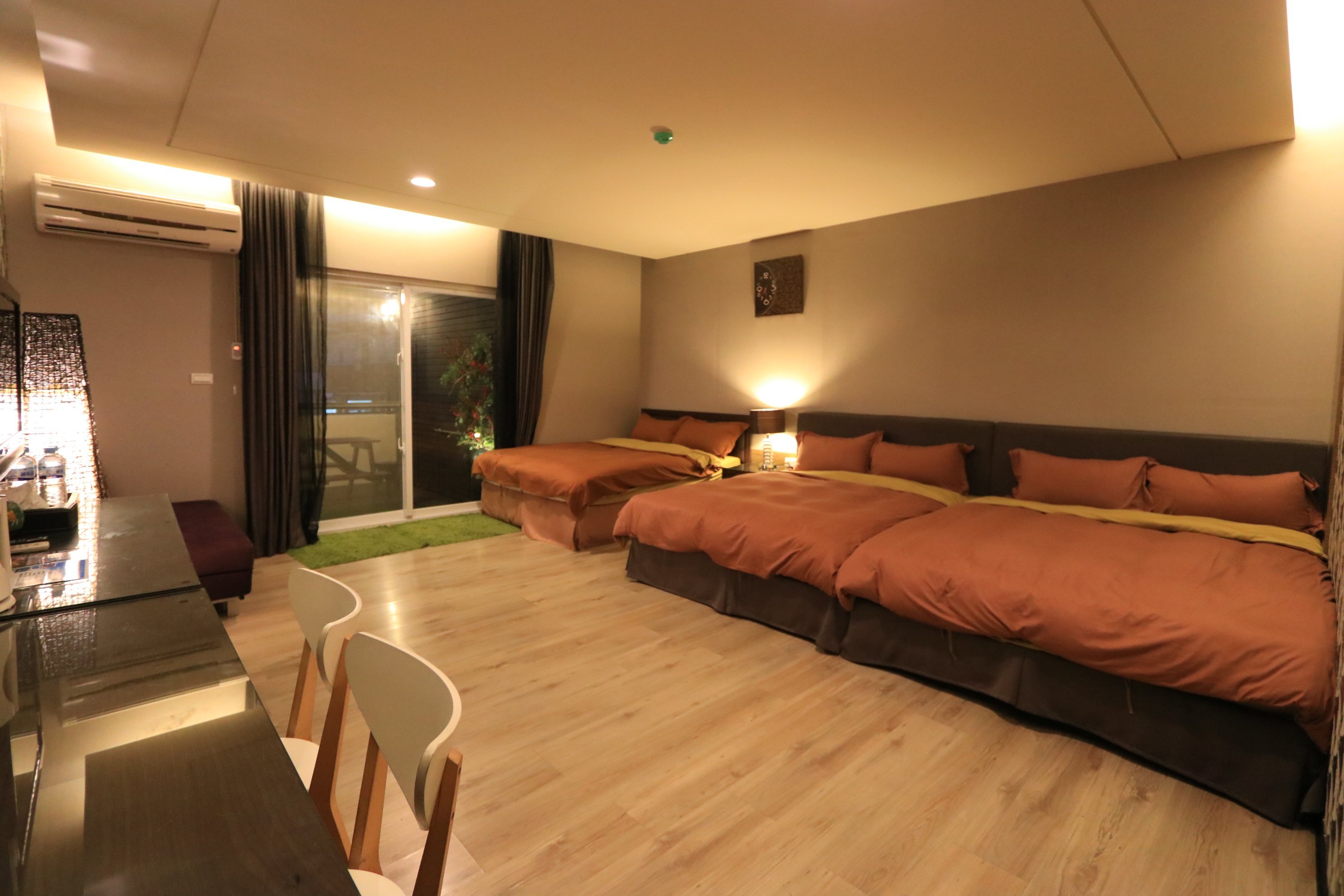 BLACK AND WHITE INN (Hengchun) - B&B Reviews & Photos - Tripadvisor