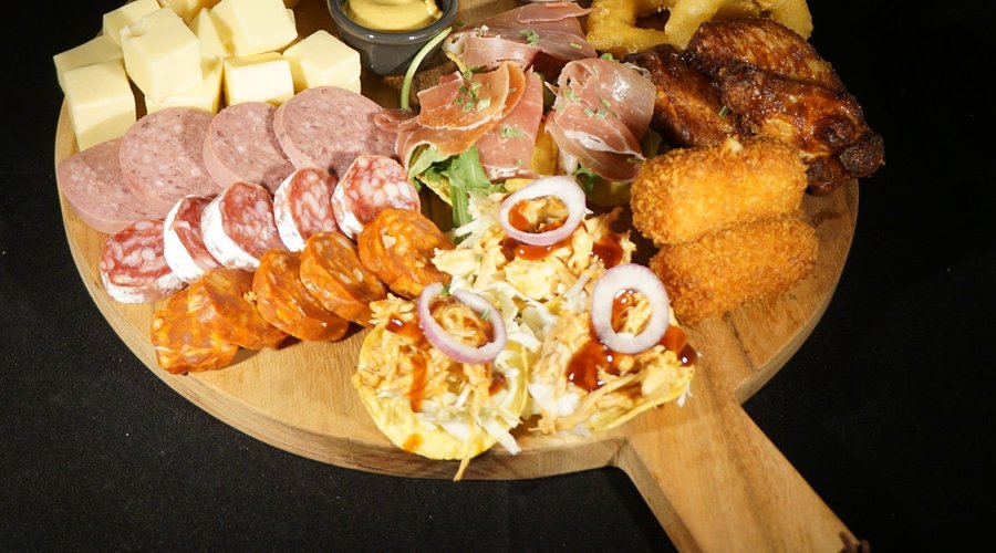 De borrelplank Deluxe 