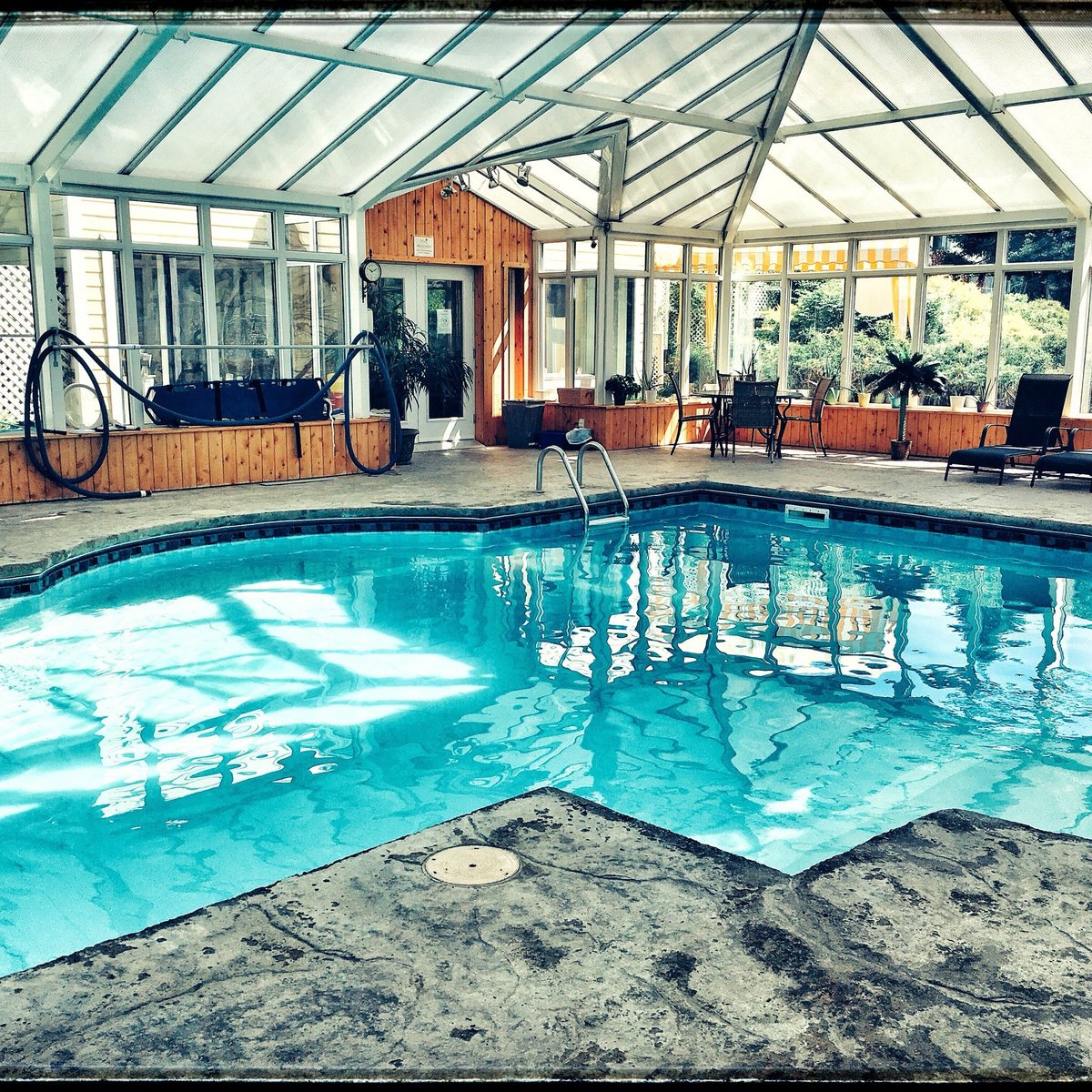 THE 10 BEST Sutton Hotel Deals (Jun 2022) - Tripadvisor
