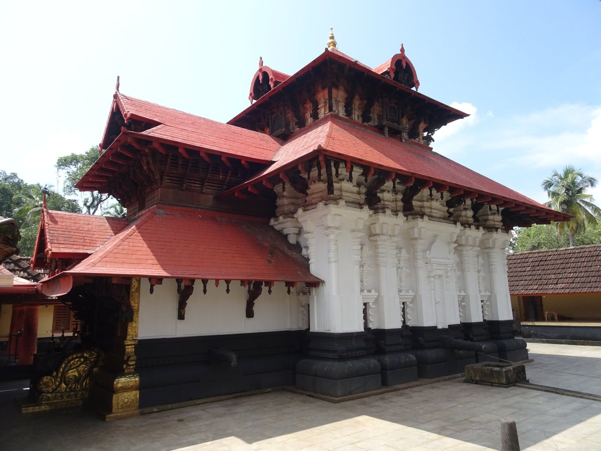 Kaduthuruthy Shiva Temple - Kochi (Cochin) - Bewertungen und Fotos