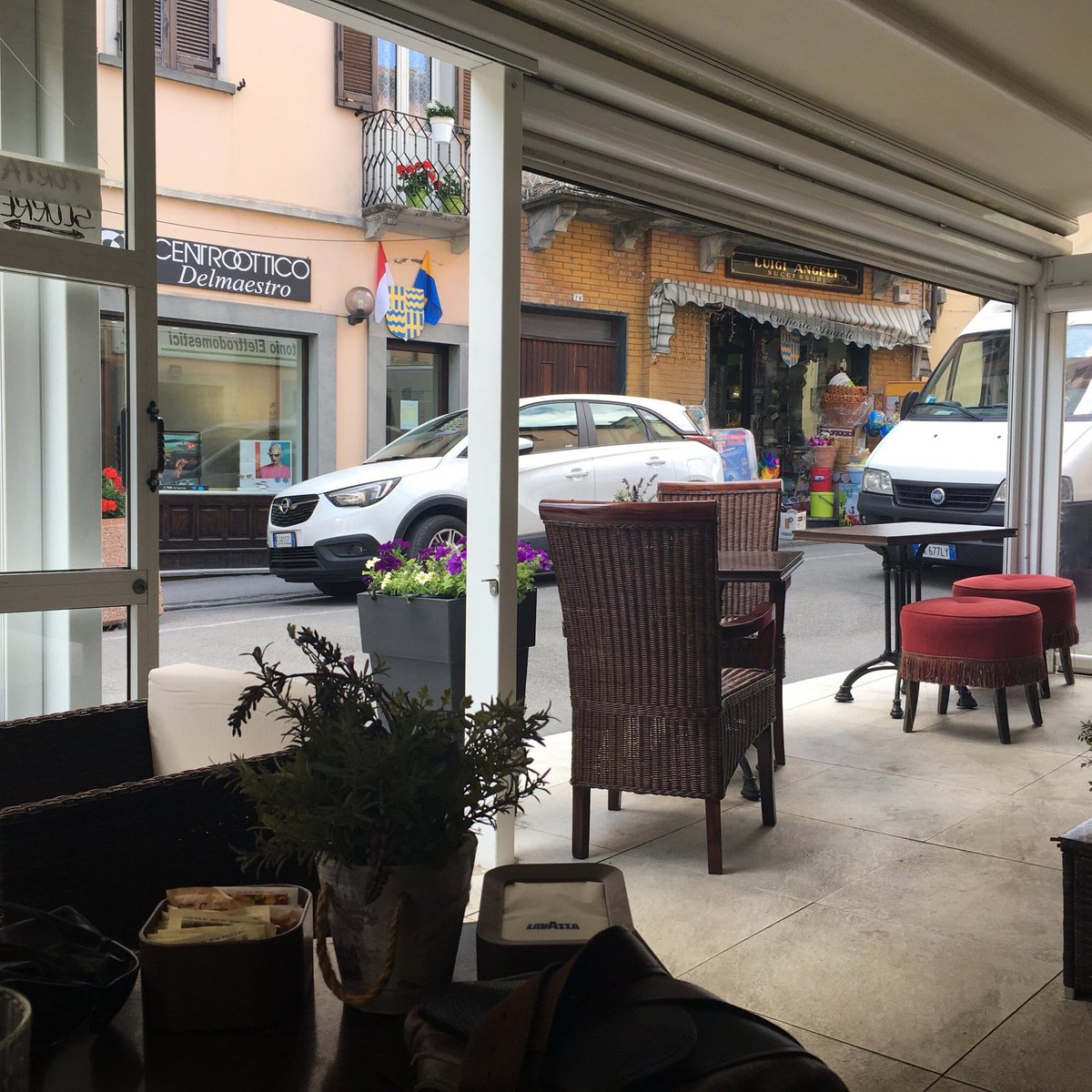 CAFFE' CENTRALE, Bardi - Restaurant Reviews, Photos & Phone Number ...