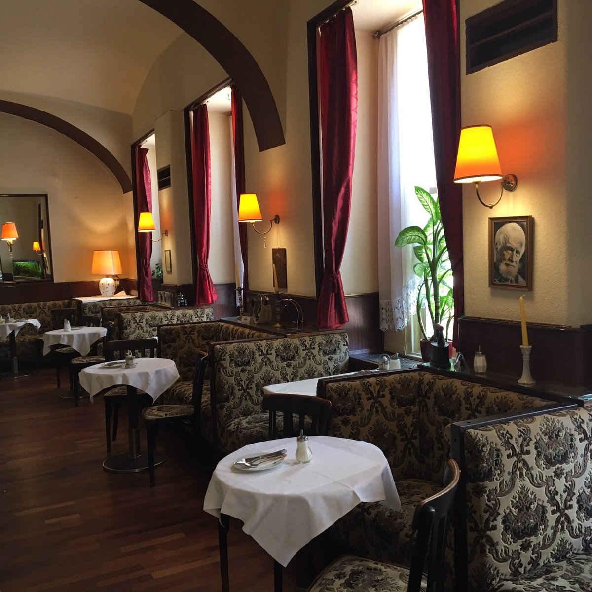 Café Restaurant Rathaus, Вена - фото ресторана - Tripadvisor