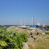 ein Sonnentag am Hafen