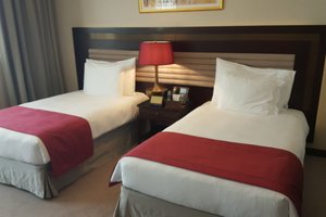 Room & Suite
