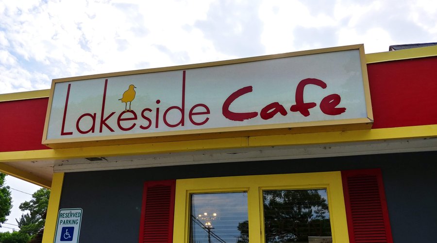 Lakeside Cafe