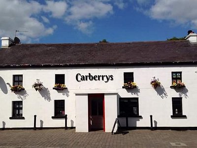 https://dynamic-media-cdn.tripadvisor.com/media/photo-o/13/56/eb/90/carberrys-pub-dunshaughlin.jpg?w=400&h=300&s=1