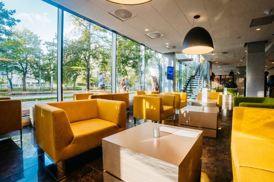 베스트 웨스턴 플러스 큐 호텔 브로츠와프 (Q Hotel Plus Wroclaw) - 호텔 리뷰 & 가격 비교