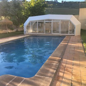 Piscina retractil para aprovechar por las noches o en invierno