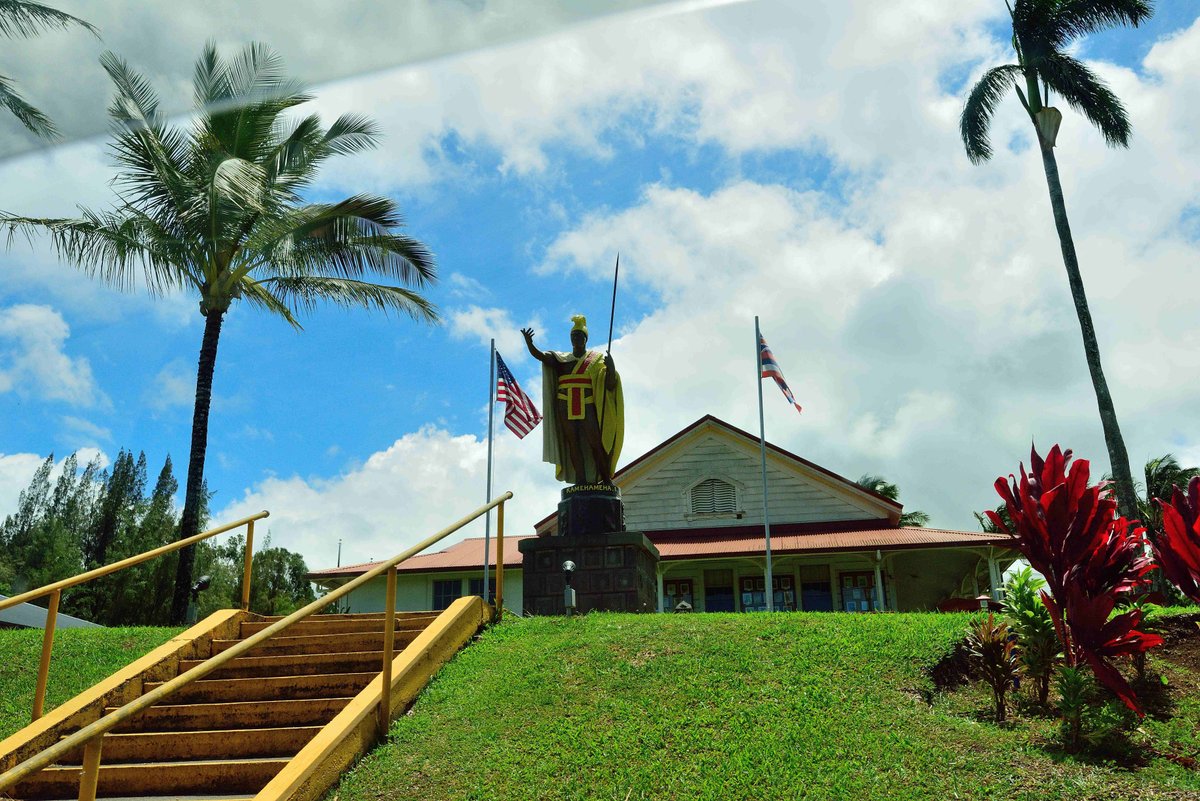 The Original King Kamehameha Statue (Kapaau) - All You Need to Know 