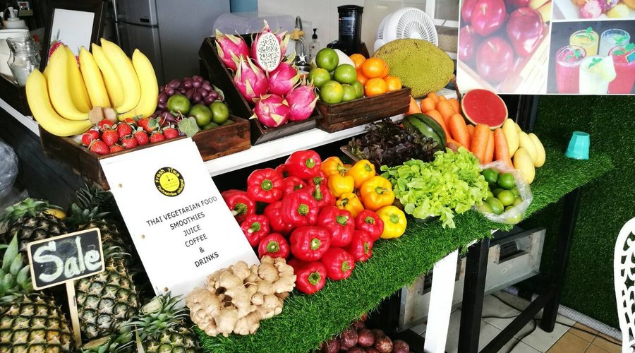 Vegetarian food, Cold press juices and Smoothies.