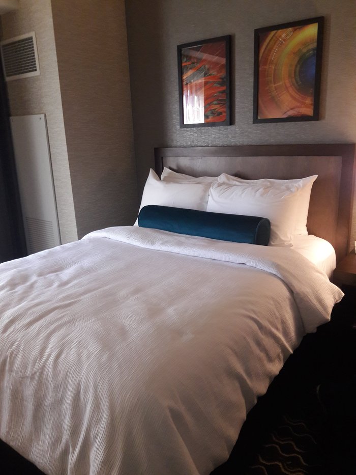 Indigo Sky Hotel Rooms: Pictures & Reviews - Tripadvisor