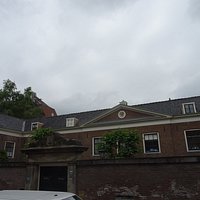 Hodshon Dedelhof;Eerste Weteringdwarststraat 83-95