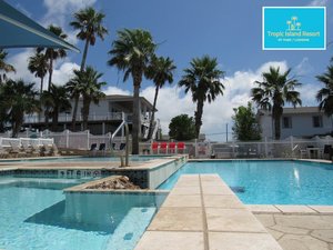 Piscine et plage