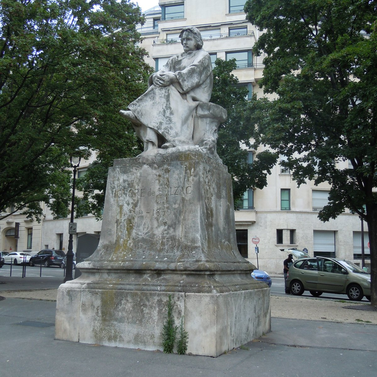 Statue Honore de Balzac, Париж: лучшие советы перед посещением - Tripadvisor