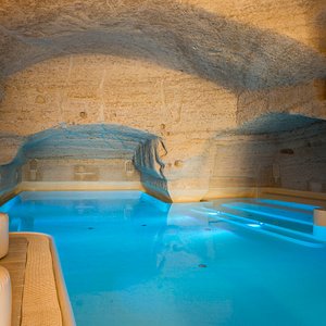 Aquatio Cave Luxury Hotel & Spa in Laterza