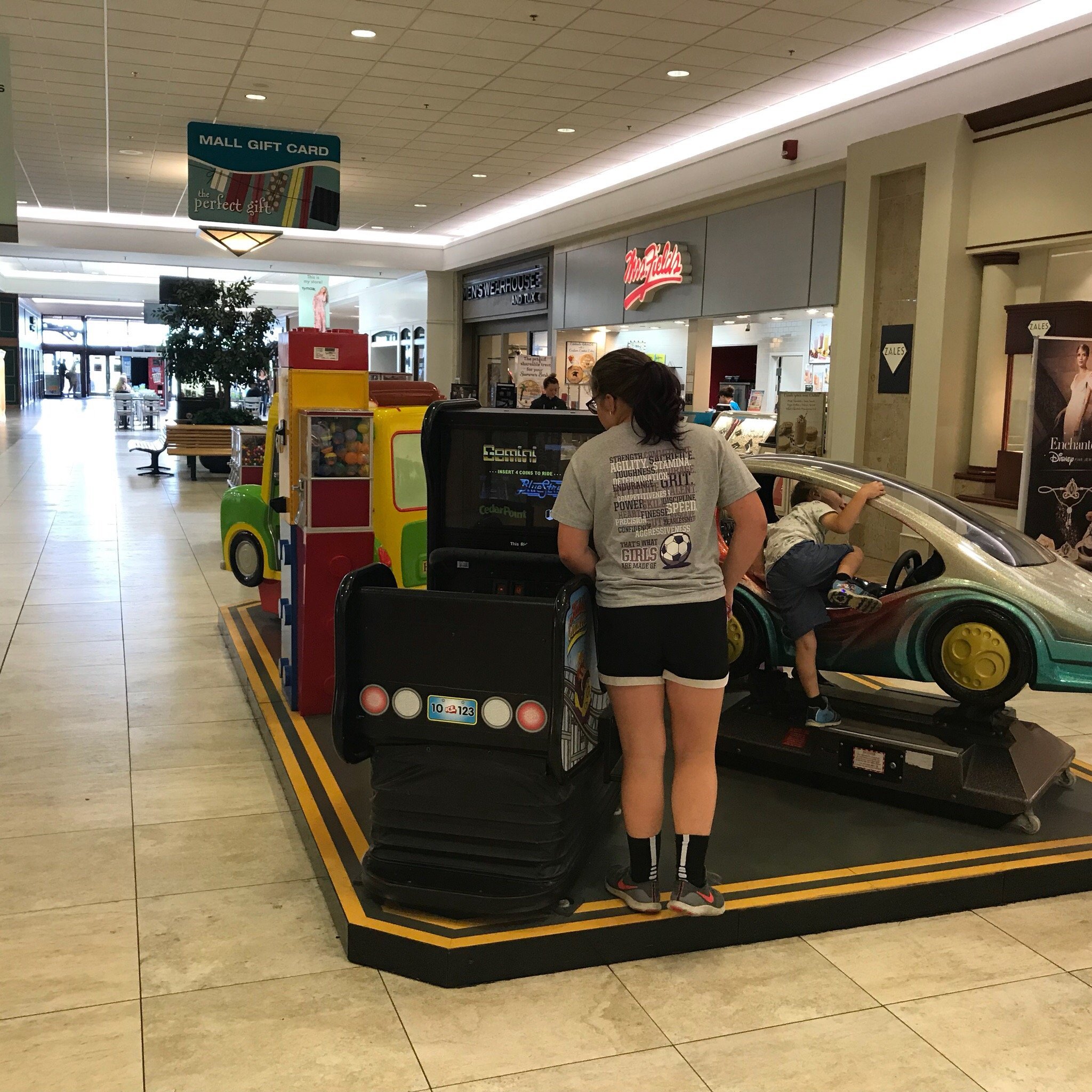 Sandusky Mall Dresses