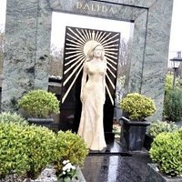 La tombe de Dalida