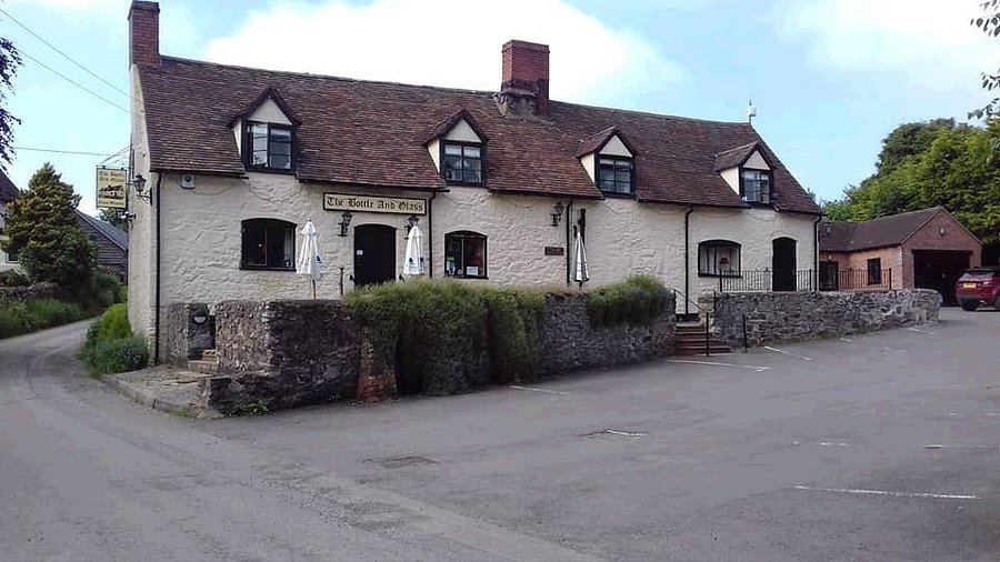 Bottle Glass Updated 2021 S Inn Reviews Church Stretton Shropshire Tripadvisor Church Stretton Shropshire, Glass And Bottle Inn