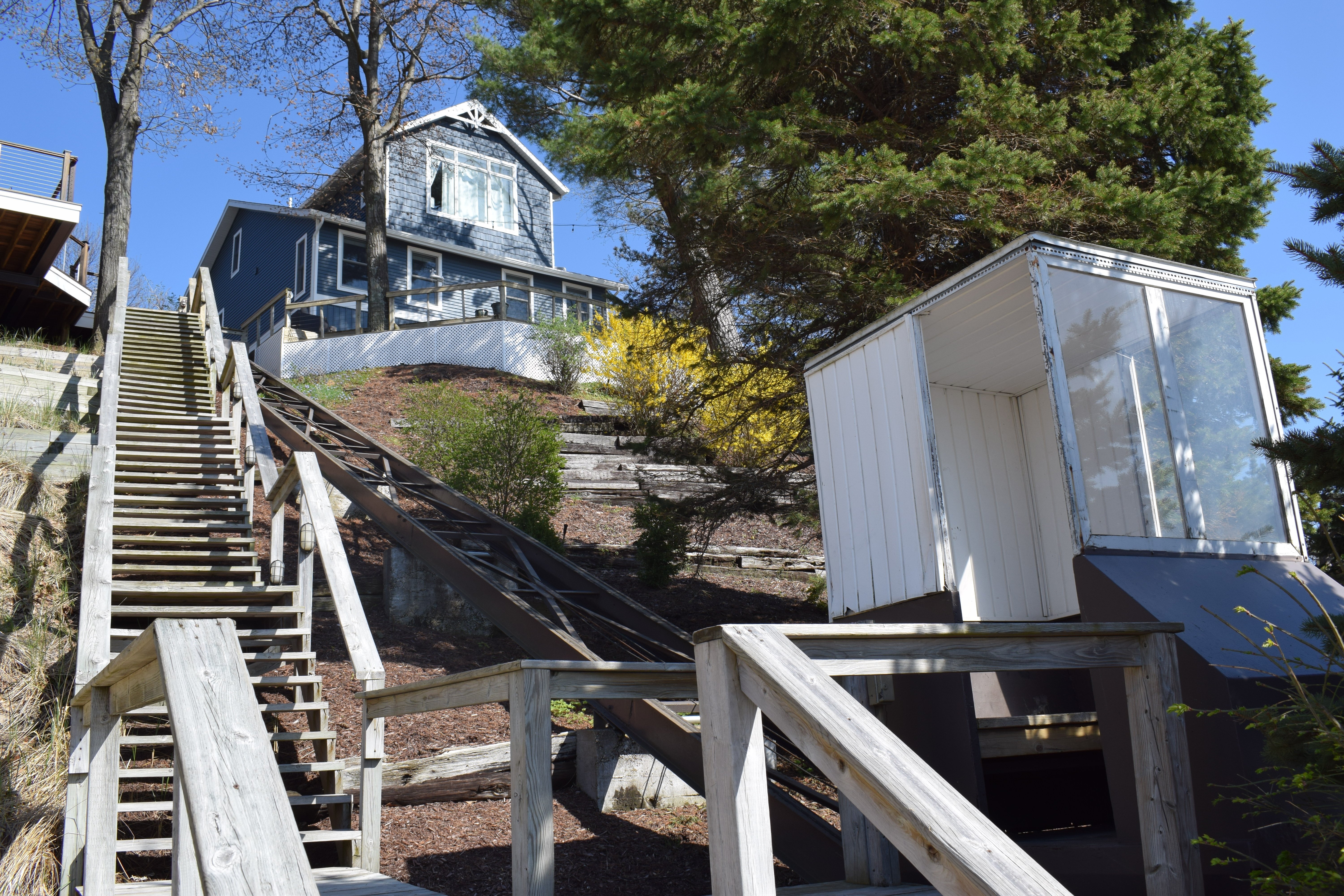 LOOKING GLASS BEACHFRONT INN: 2024 Prices & Reviews (Grand Haven, MI ...