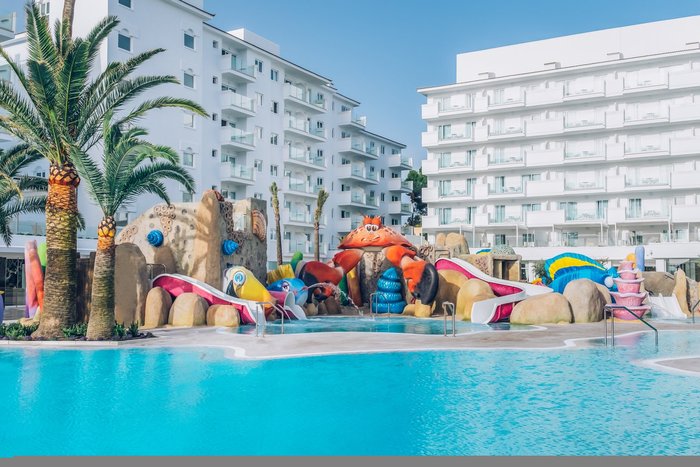 Iberostar Waves Alcudia Park Pool: Pictures & Reviews - Tripadvisor