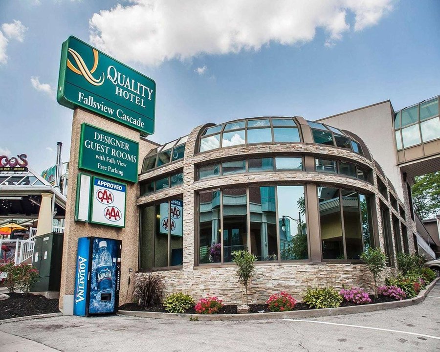 quality hotel fallsview cascade murray street niagara falls on canada