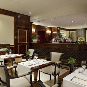 bar lounge