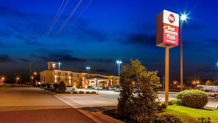 BEST WESTERN PLUS MAGEE INN AND SUITES $120 ($̶1̶7̶2̶) - Prices & Hotel ...