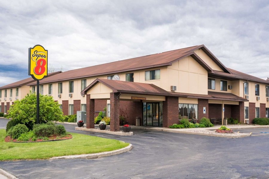 SUPER 8 BY WYNDHAM SHAWANO - Prices & Motel Reviews (WI) - Tripadvisor