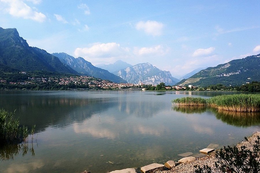 Lago di Annone image
