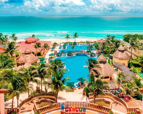 hotels near playa delfines cancun