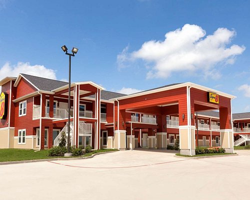 Carrizo Springs Hotel