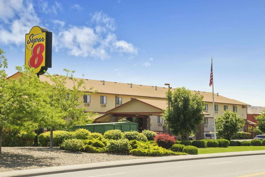 SUPER 8 BY WYNDHAM KENNEWICK $73 ($̶1̶0̶2̶) - Updated 2022 Prices