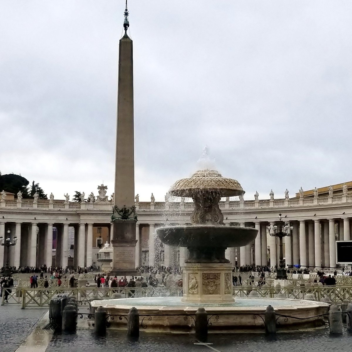 Albums 96+ Pictures For Whom Was The Piazza San Pietro Designed Latest