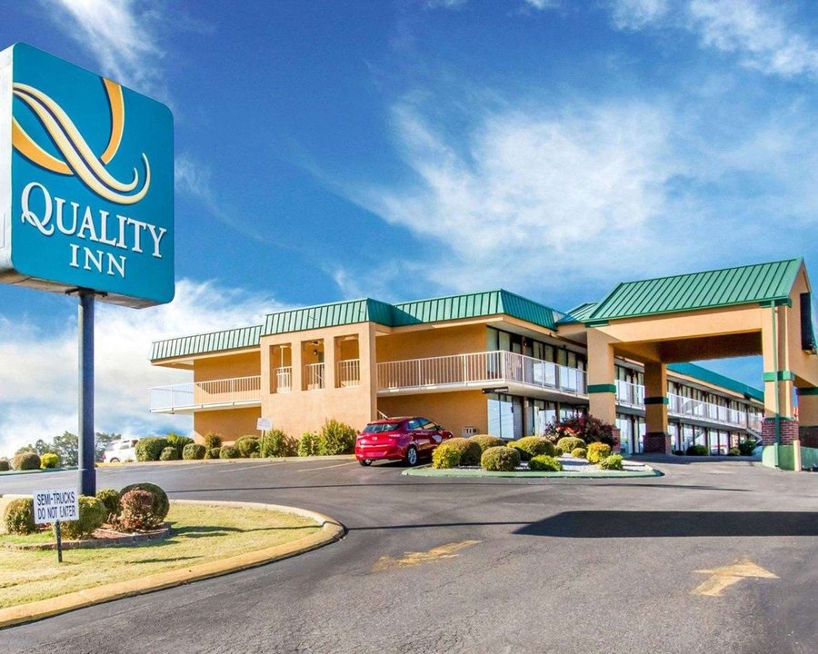 QUALITY INN DYERSBURG I-155  66     8  4    Updated 2021 Prices Hotel