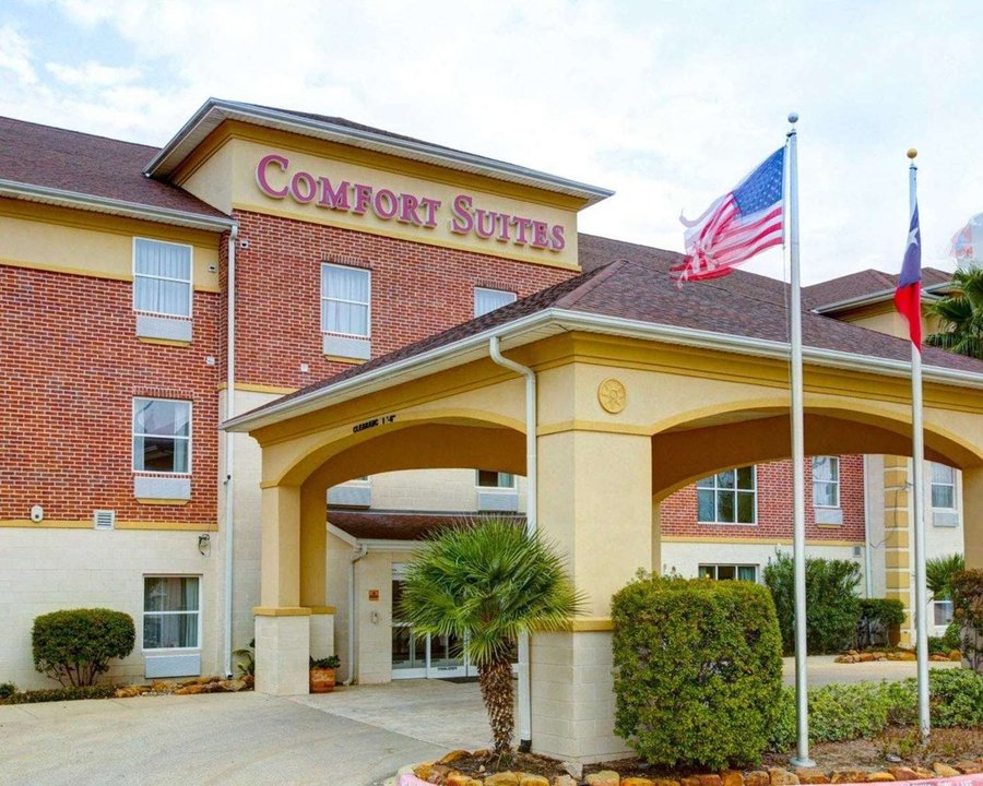 COMFORT SUITES UNIVERSITY DRIVE Updated 2021 Prices, Hotel Reviews