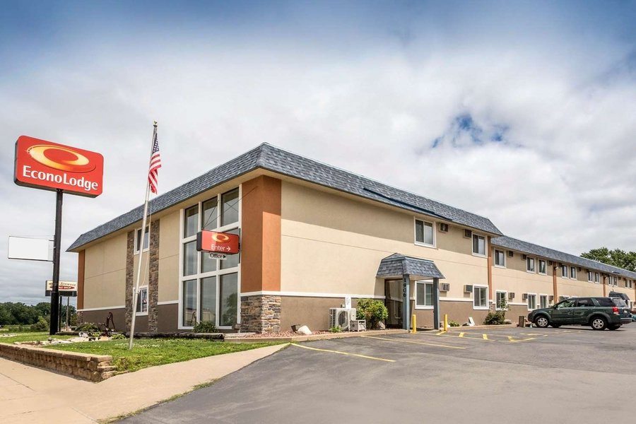 ECONO LODGE $45 ($̶5̶4̶) - Prices & Motel Reviews - La Crosse, WI ...