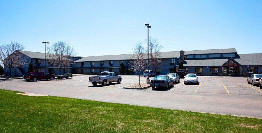 AMERICINN WYNDHAM SIOUX FALLS  53     7  0    Updated 2021 Prices