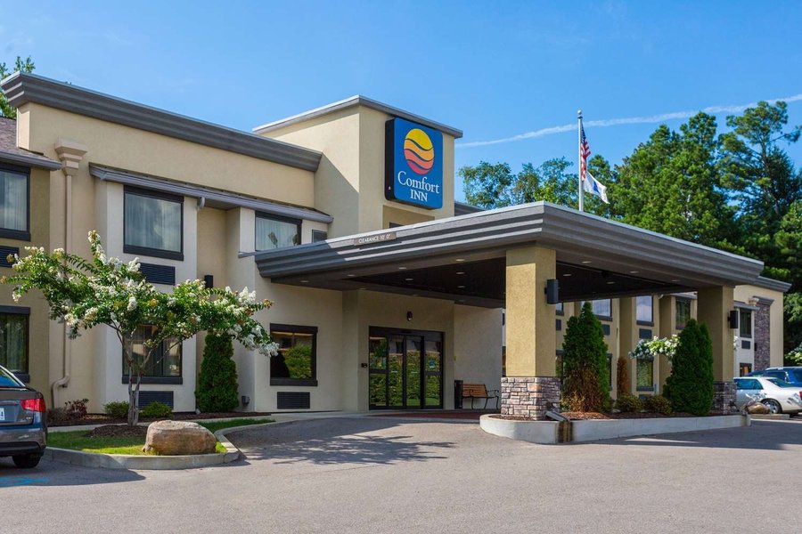 COMFORT INN 75 (̶1̶0̶1̶) Updated 2022 Prices & Hotel Reviews