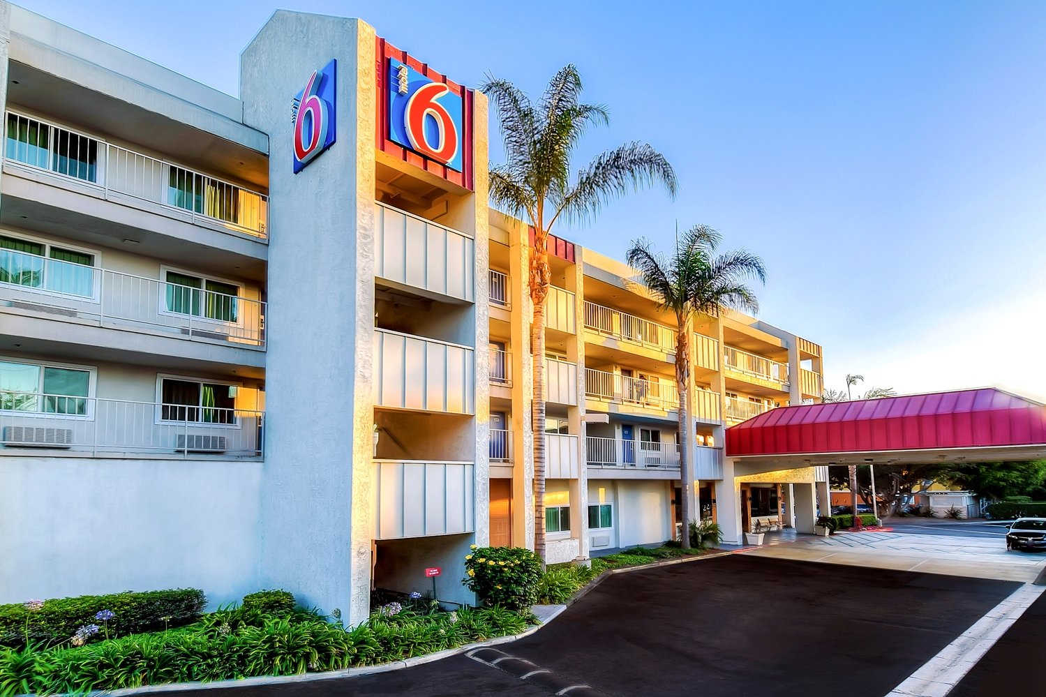 MOTEL 6 ANAHEIM MAINGATE Desde 1 641 California Opiniones Y   Exterior 