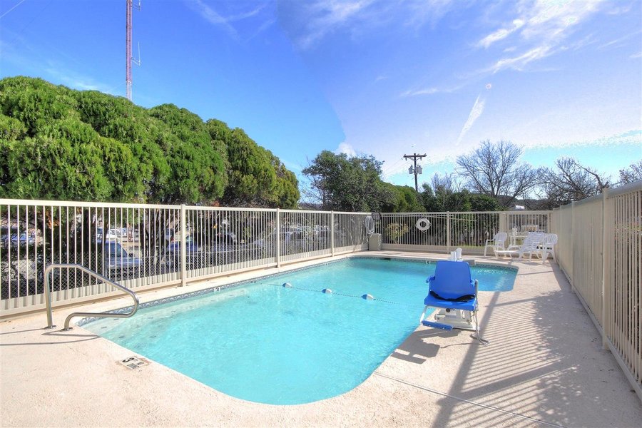 MOTEL 6 KERRVILLE $56 ($̶6̶9̶) - Prices & Reviews - TX - Tripadvisor