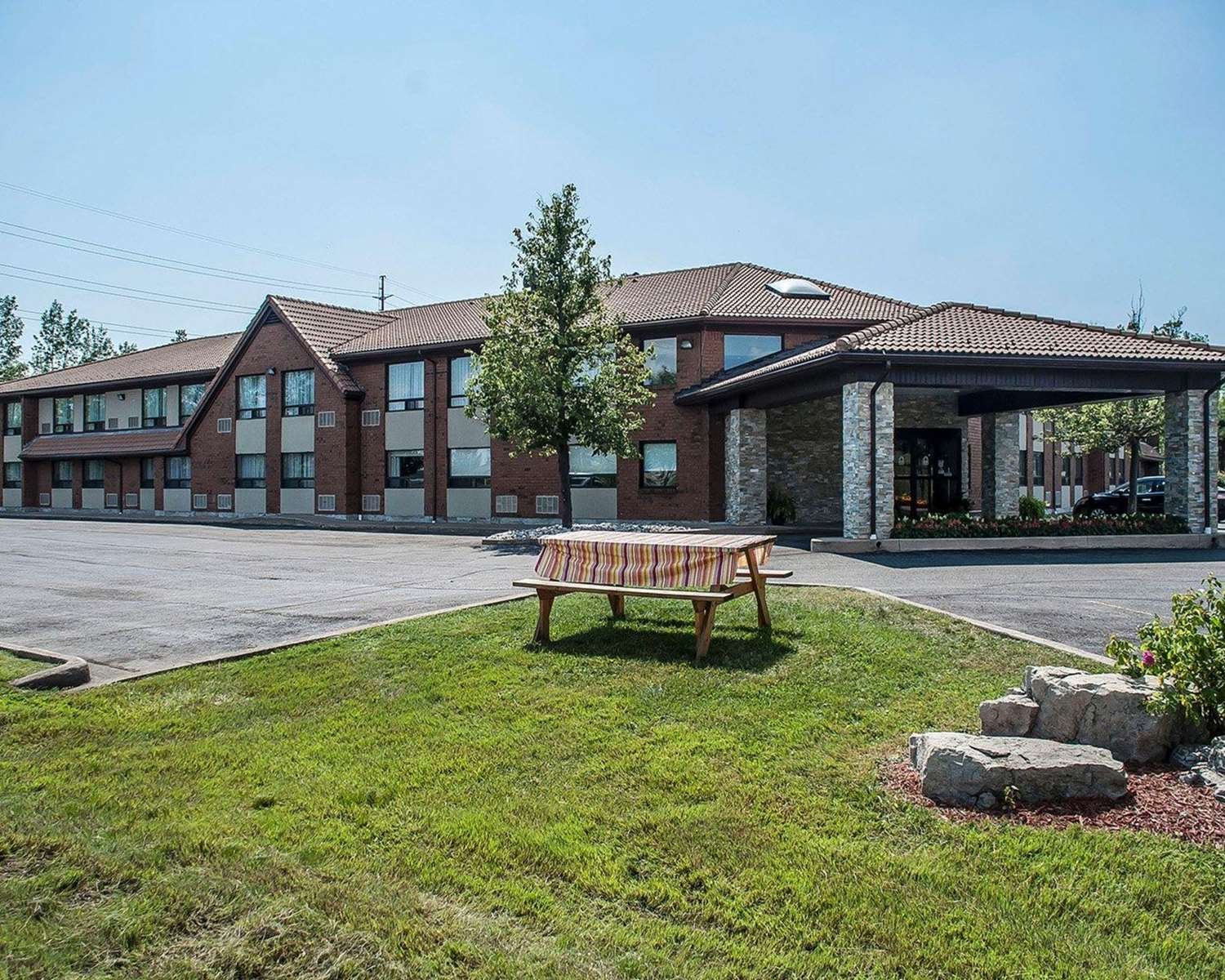 Comfort Inn Fort Erie (C̶$̶1̶0̶0̶) C$88 - UPDATED 2021 Prices, Reviews ...