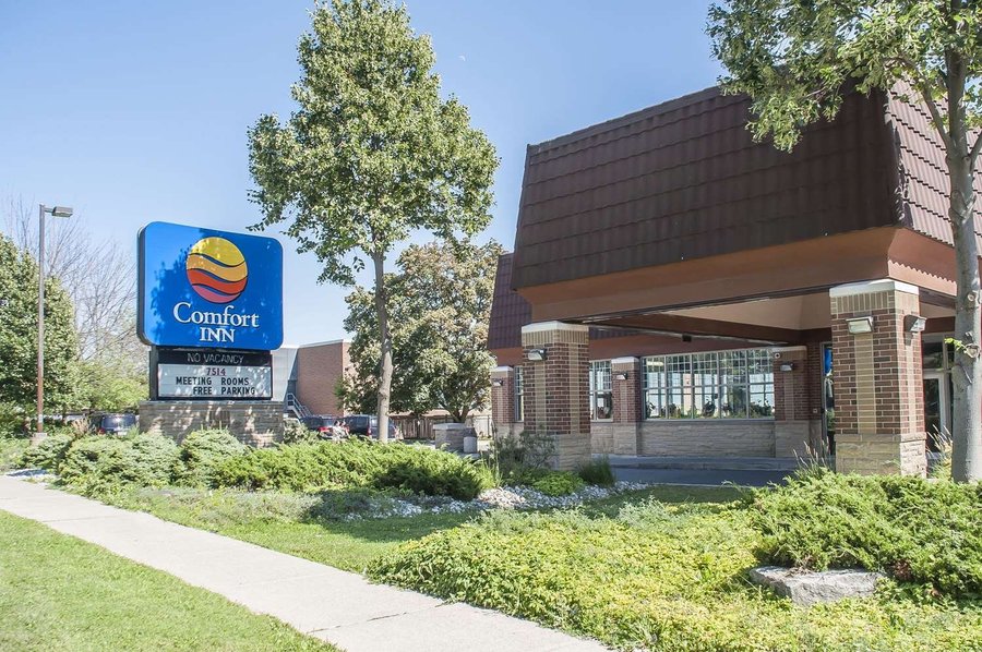 COMFORT INN LUNDY'S LANE - Updated 2022 Prices & Hotel Reviews (Niagara