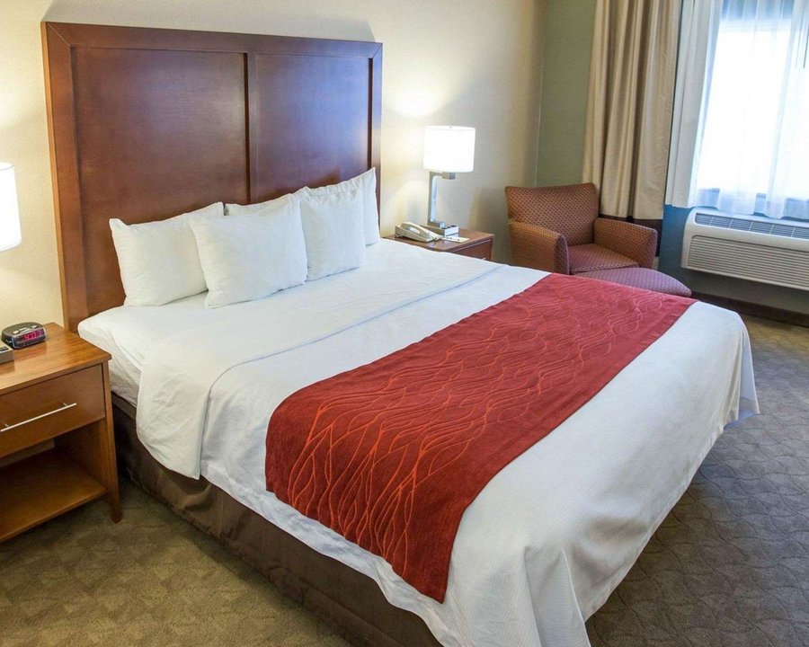 COMFORT INN $81 ($̶8̶9̶) - Prices & Hotel Reviews - Fort Morgan, CO ...