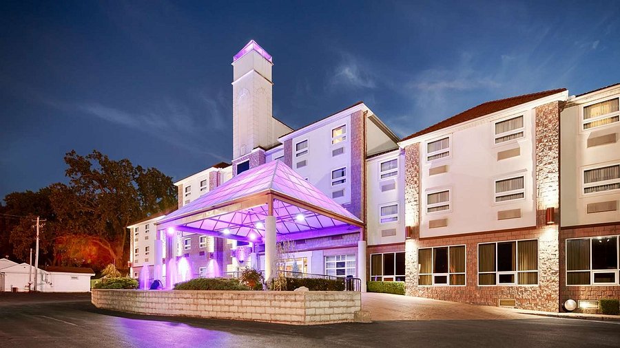 BEST WESTERN PLUS SANDUSKY HOTEL & SUITES 74 ( ̶1̶0̶6̶) Updated 2020