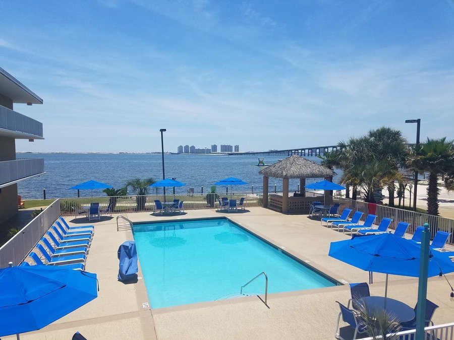 BEST WESTERN NAVARRE WATERFRONT 115 (̶1̶5̶6̶) Updated 2021 Prices